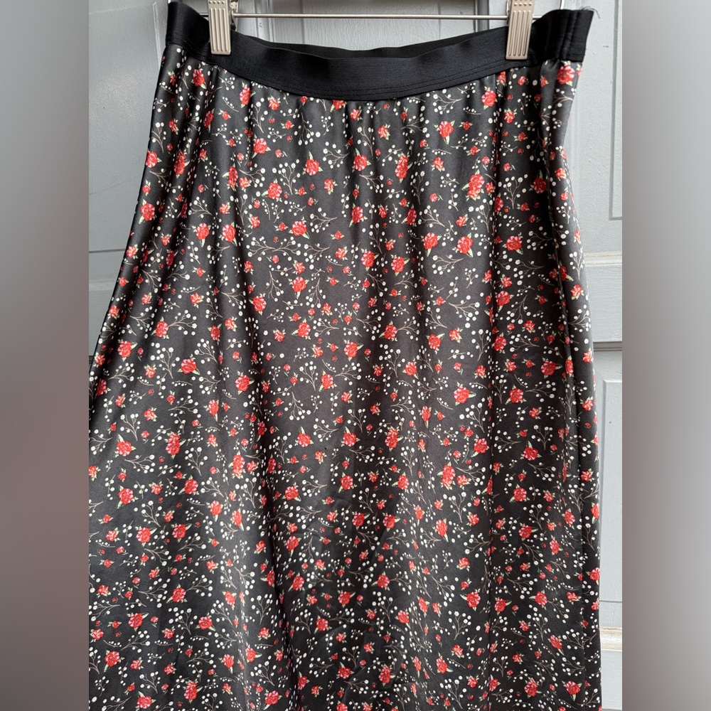 Knit Riot‎ black and red floral Maxi A-Line Skirt with waistband size L - Picture 4 of 8